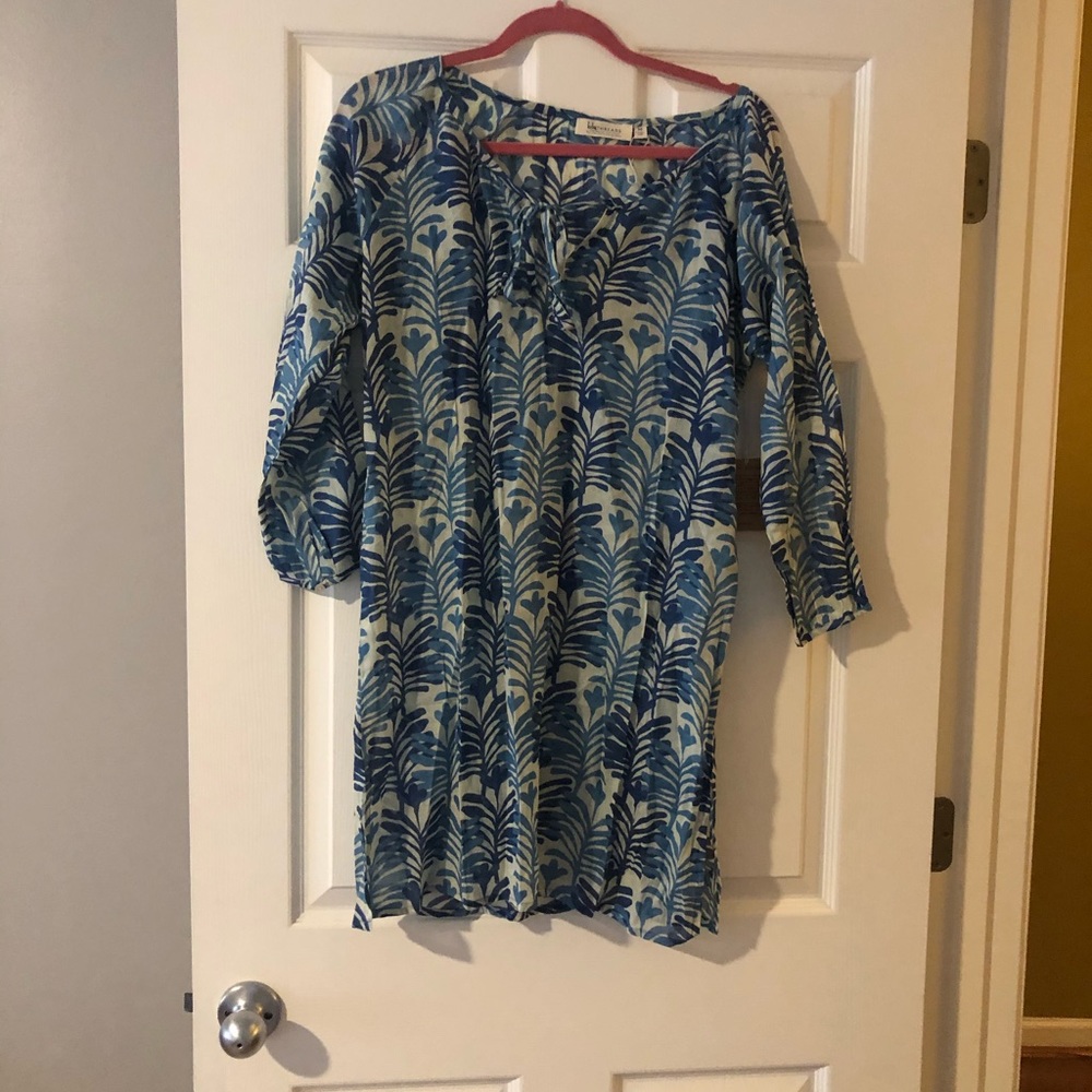 Blues & white Hawaiin floral beach coverUp